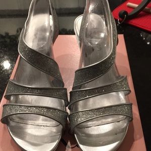 The Touch of Nina Narelle Silver Sandals - Size 8